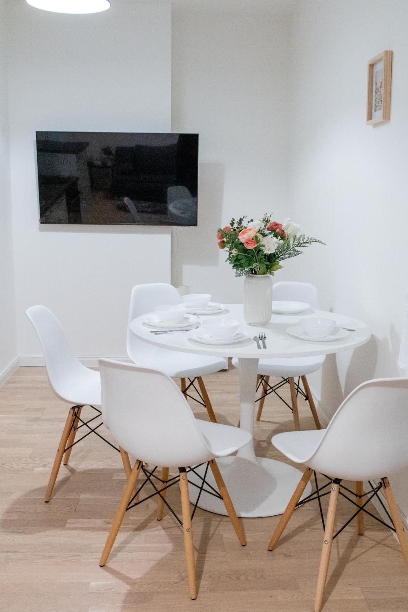 Elegant In Wenceslas Square Apartment *